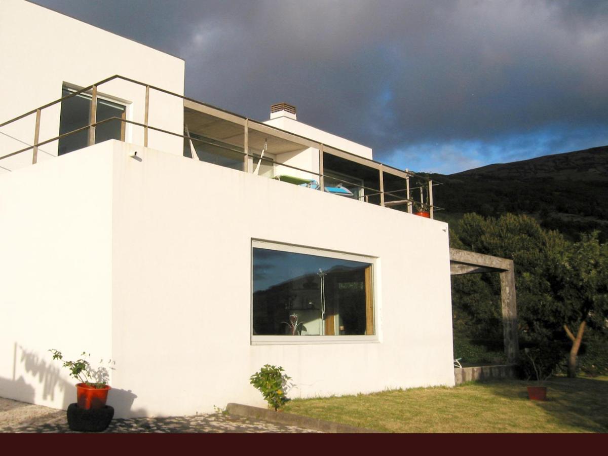 Casa Da Ribeira Bed and Breakfast Lajes do Pico Exterior foto